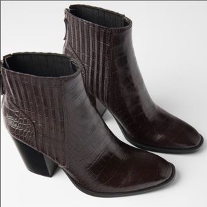 NWT Zara Croc Embossed Ankle Boot Bootie